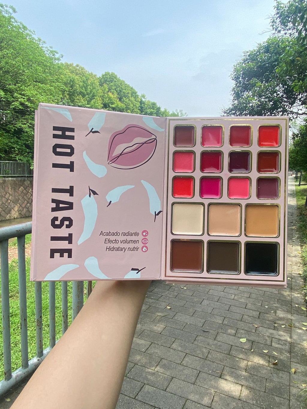 Professional 78-Color All-in-One Makeup Palette Set 5-Layer Book Design for Matte Shimmer Blush Contour Highlighter Cosmetics
