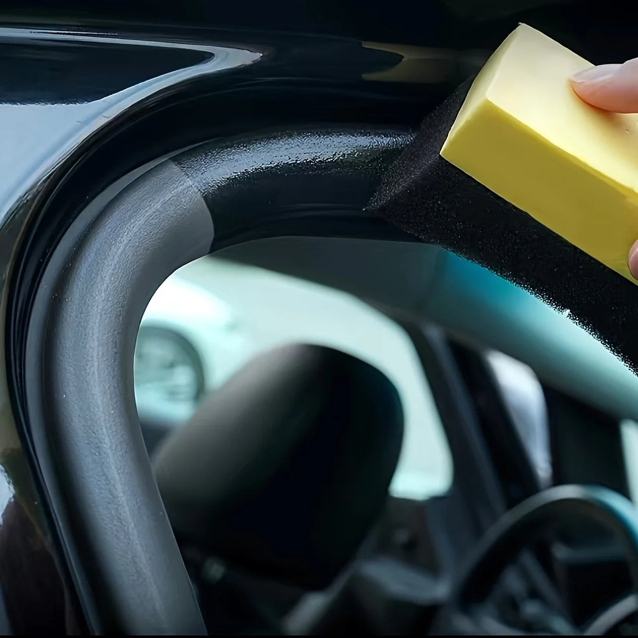 Long-Lasting High-Gloss Tire Shine & Protection Wax
